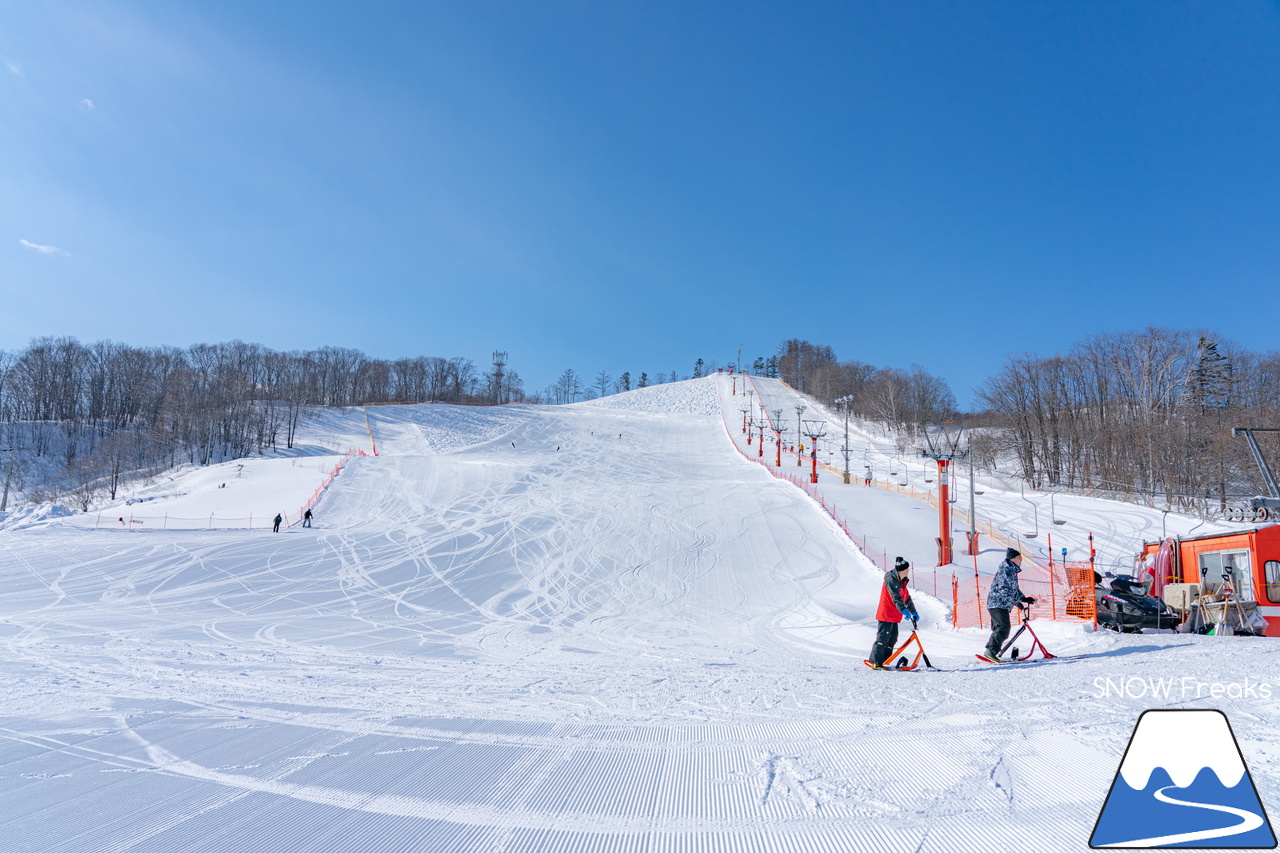 オホーツク・ローカルスキー場巡り。｜晴天粉雪の『佐呂間町営スキー場』から流氷を望む『湧別町五鹿山スキー場』へ！